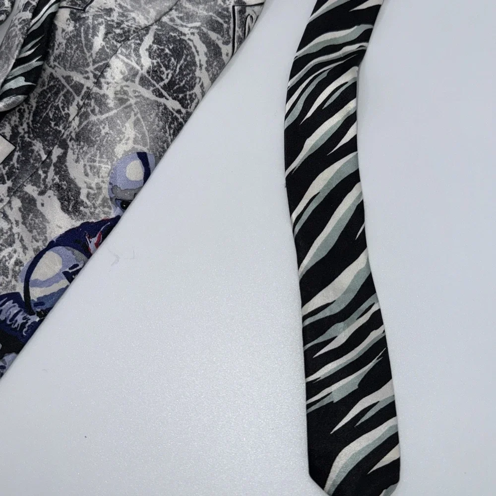 Vintage Team NFL Oakland Raiders ACF West Silk‎ Neck Tie